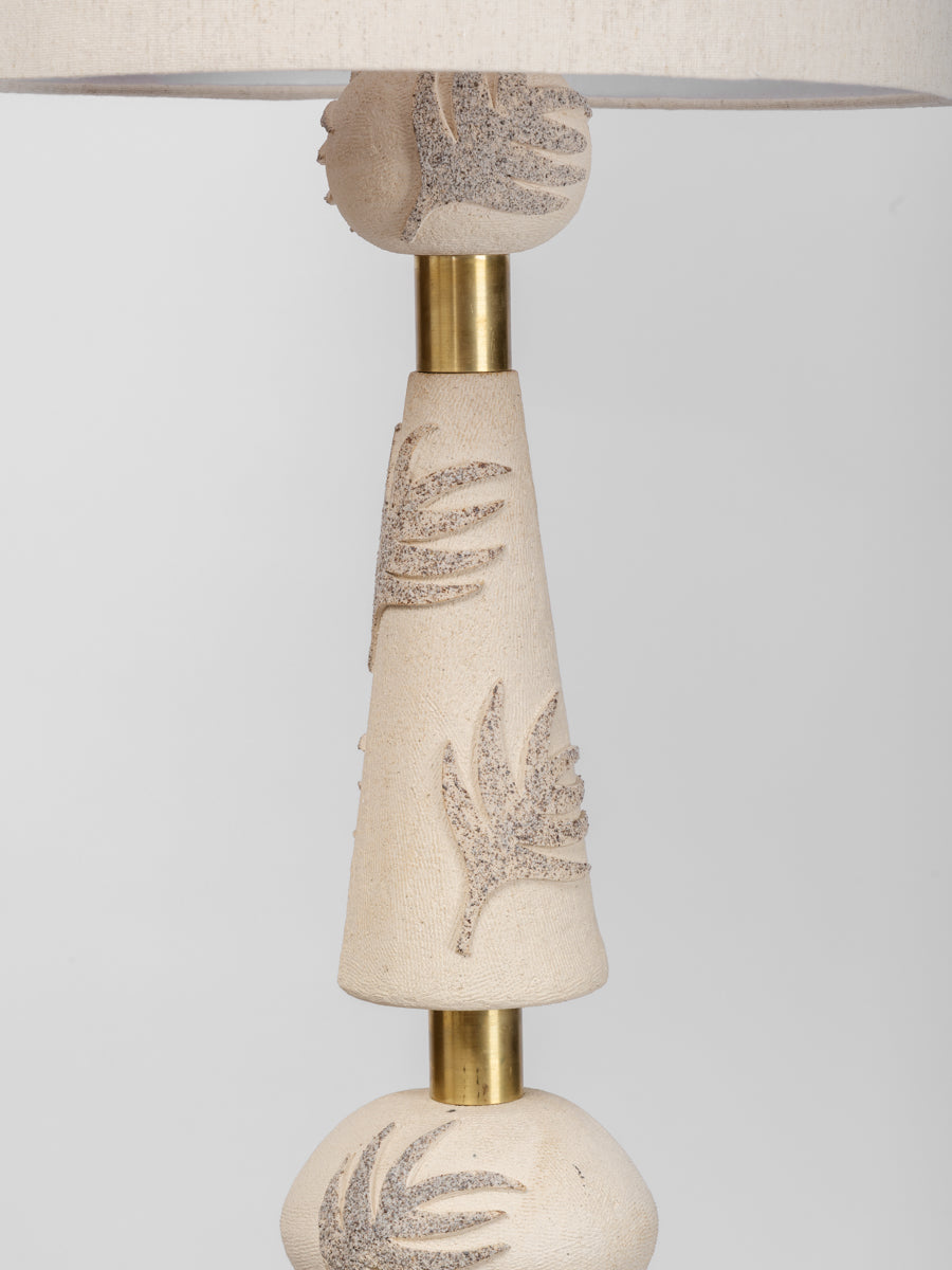 Sandleaf Totem Lamp