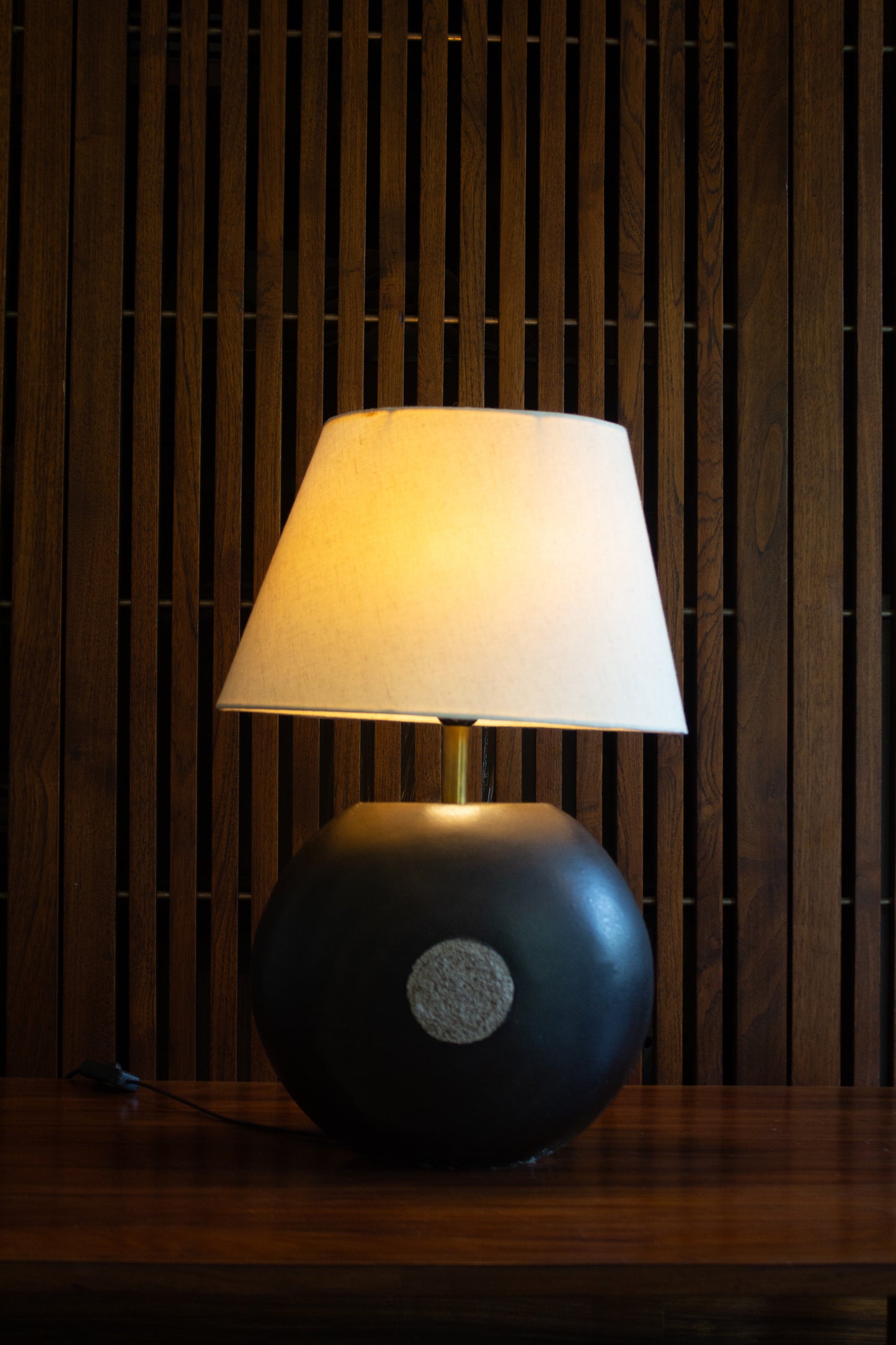 Black Sand Lamp