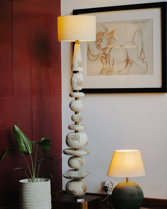 Sandleaf Totem Lamp